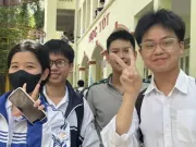 Giáo dục - du học - Sỹ tử hoàn thành 'môn thi áp lực nhất': Cập nhật đề thi, giải đề Toán