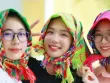 Mốt trùm khăn 'bà thím' được thí sinh Hoa hậu Việt Nam yêu thích