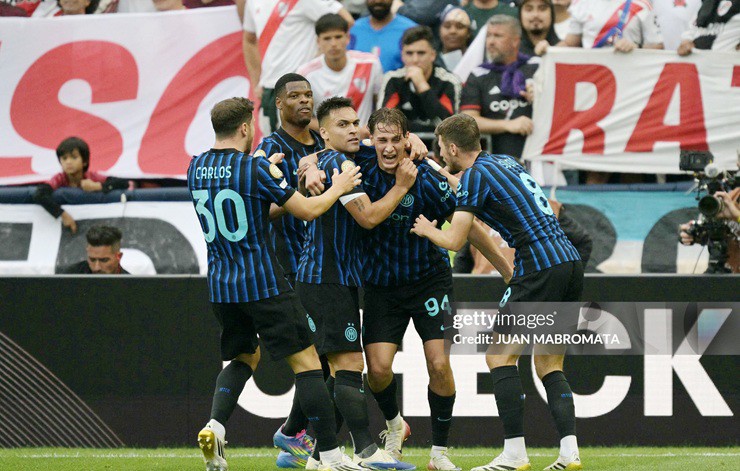 Inter Milan giành quyền lọt vào vòng 1/8 FIFA Club World Cup với tư cách là đội nhất bảng E
