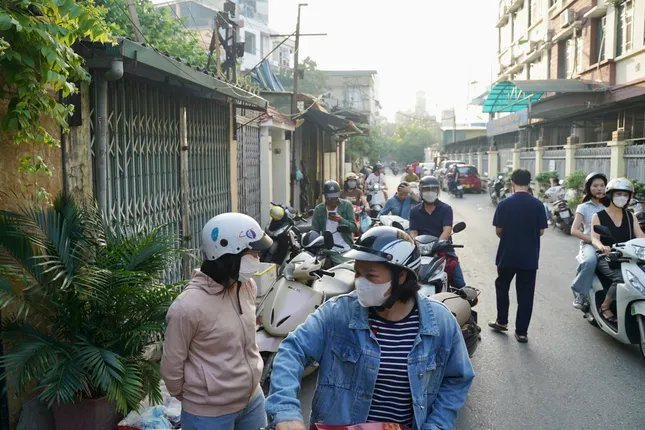 Sỹ tử hoàn thành bài Ngữ Văn, đề dễ thở, thí sinh phấn khởi - 53