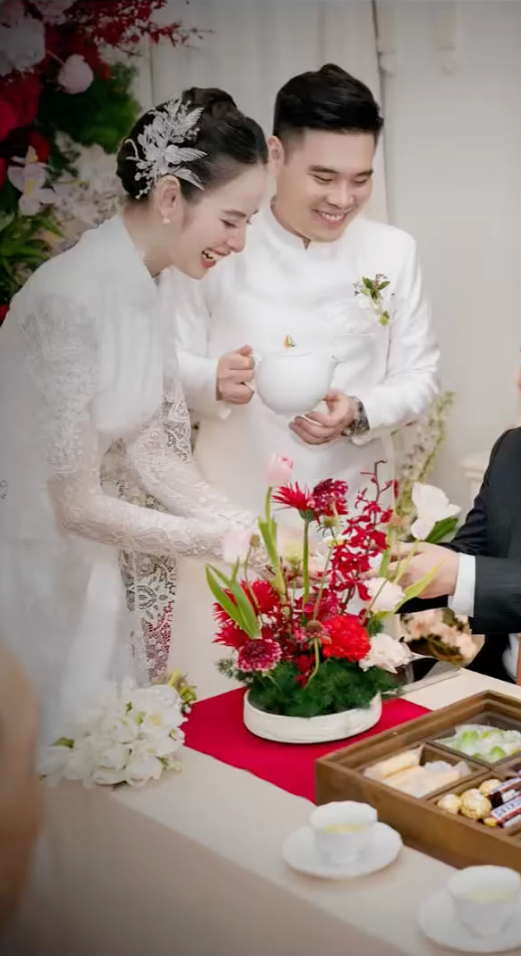 "Kim Tae Hee Việt Nam" 2k2 được chồng cưng như trứng: Chăm chút từ đầu tới gót chân, diện đồ hiệu chóng mặt - 12