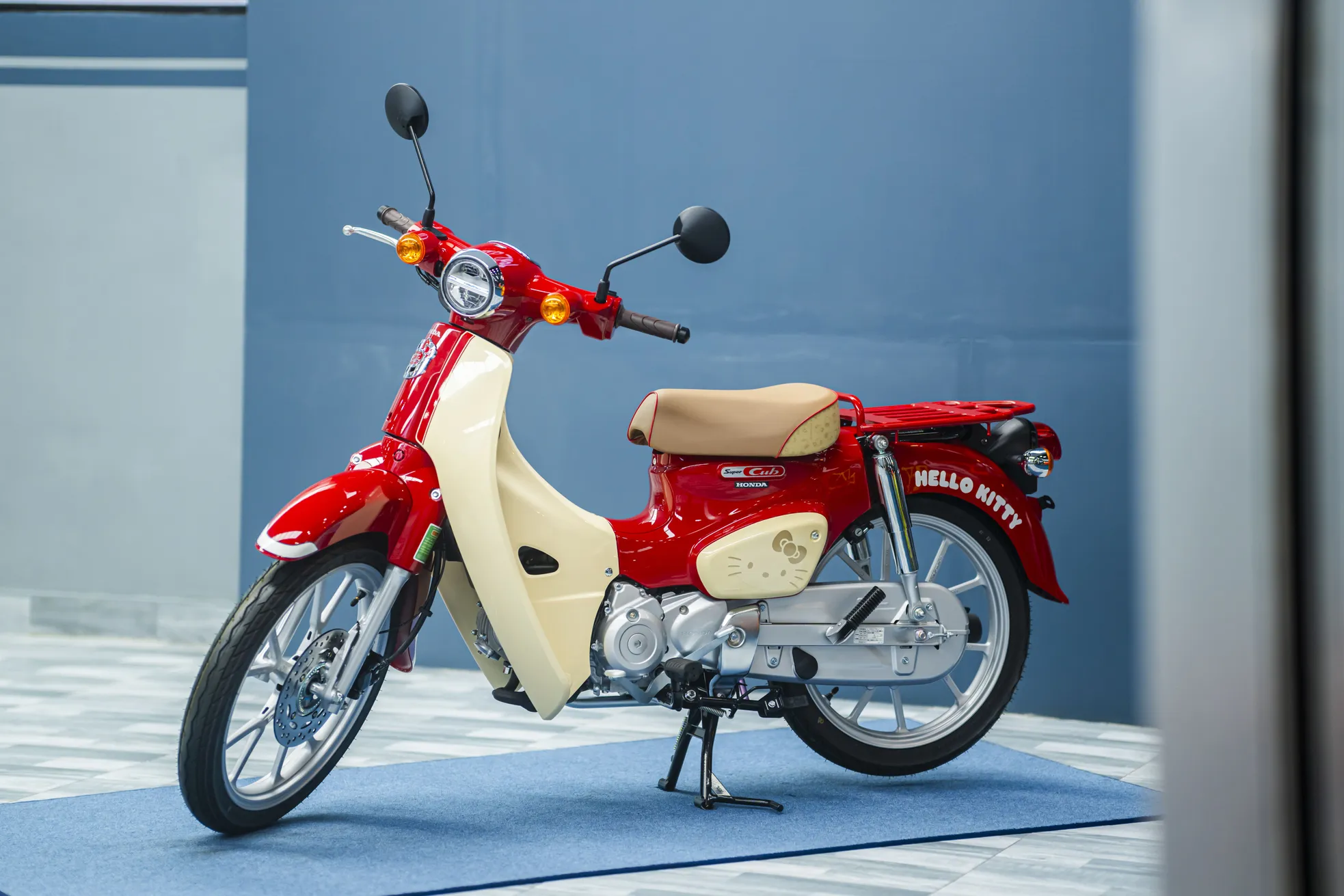 Honda Super Cub bản giới hạn được đưa về Việt Nam - 16