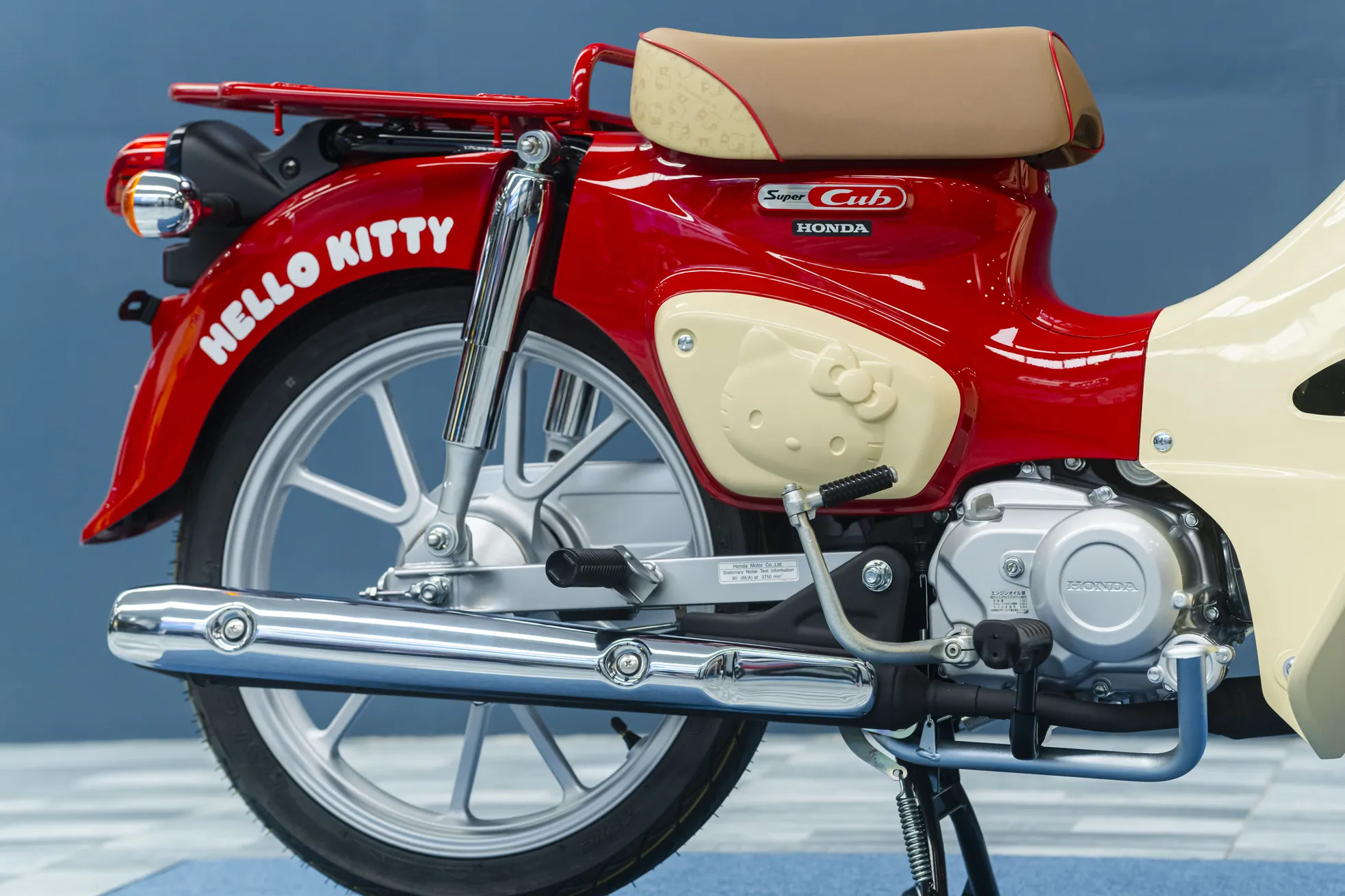 Honda Super Cub bản giới hạn được đưa về Việt Nam - 14