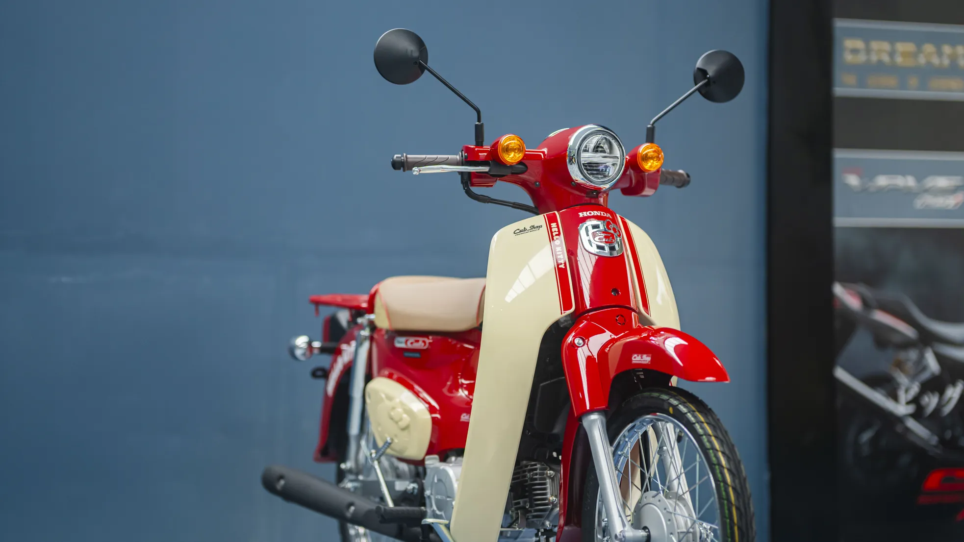 Honda Super Cub bản giới hạn được đưa về Việt Nam - 15