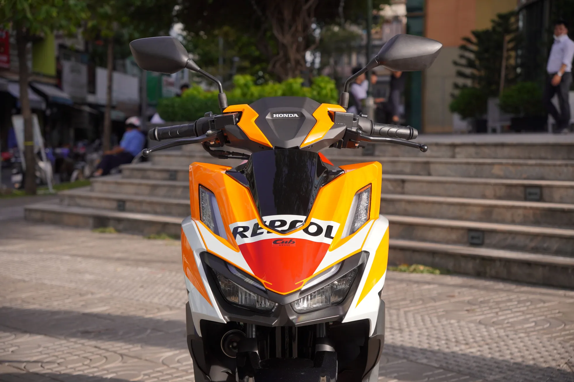 Cận cảnh Honda Vario bản giới hạn Repsol vừa về Việt Nam - 6
