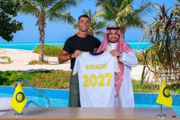 Ronaldo chính thức gia hạn với Al Nassr: Hợp đồng siêu khủng, hưởng 550.000 euro/ngày