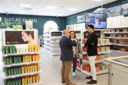 Nature Queen chinh phục Châu Âu – Mỹ: Định danh dược liệu Việt trên bản đồ toàn cầu