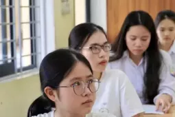 Nhận xét, giải đề thi tốt nghiệp Ngữ văn chương trình 2018
