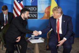 Thay đổi đáng chú ý của Tổng thống Ukraine tại hội nghị thượng đỉnh NATO