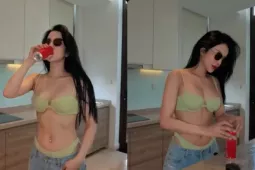 Diệp Lâm Anh chăm diện bikini táo bạo sau khi yêu tình trẻ