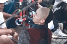 Đời sống Showbiz - Tài tử bị kiếm đâm trúng mặt khi quay 'Hoàn Châu cách cách'