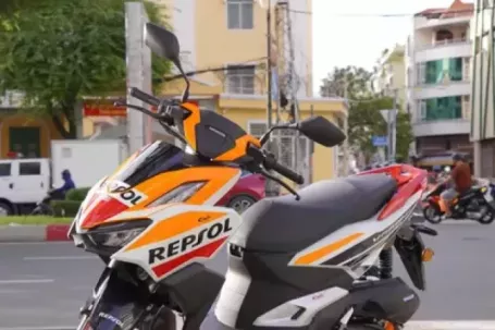 Cận cảnh Honda Vario bản giới hạn Repsol vừa về Việt Nam