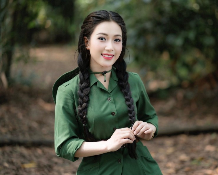 Sau khi hình ảnh lan truyền, Hellen Thủy bày tỏ sự xúc động và biết ơn&nbsp;khi nhận được nhiều sự quan tâm từ công chúng.
