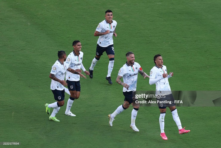 Ramos ăn mừng chiến tích vào vòng knock-out cùng Monterrey
