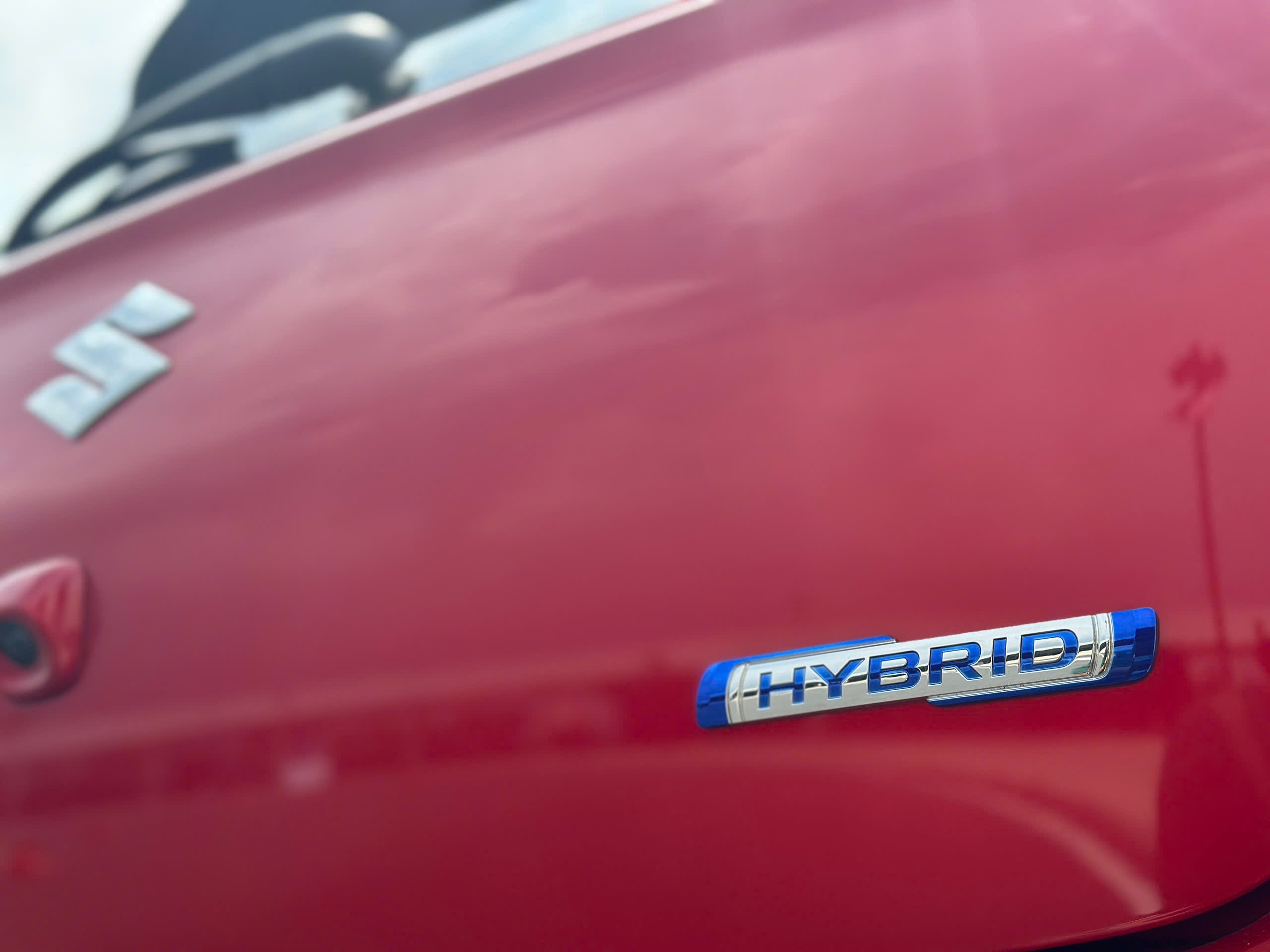 Ra mắt Suzuki Swift động cơ lai Hybrid, giá từ 569 triệu đồng - 5