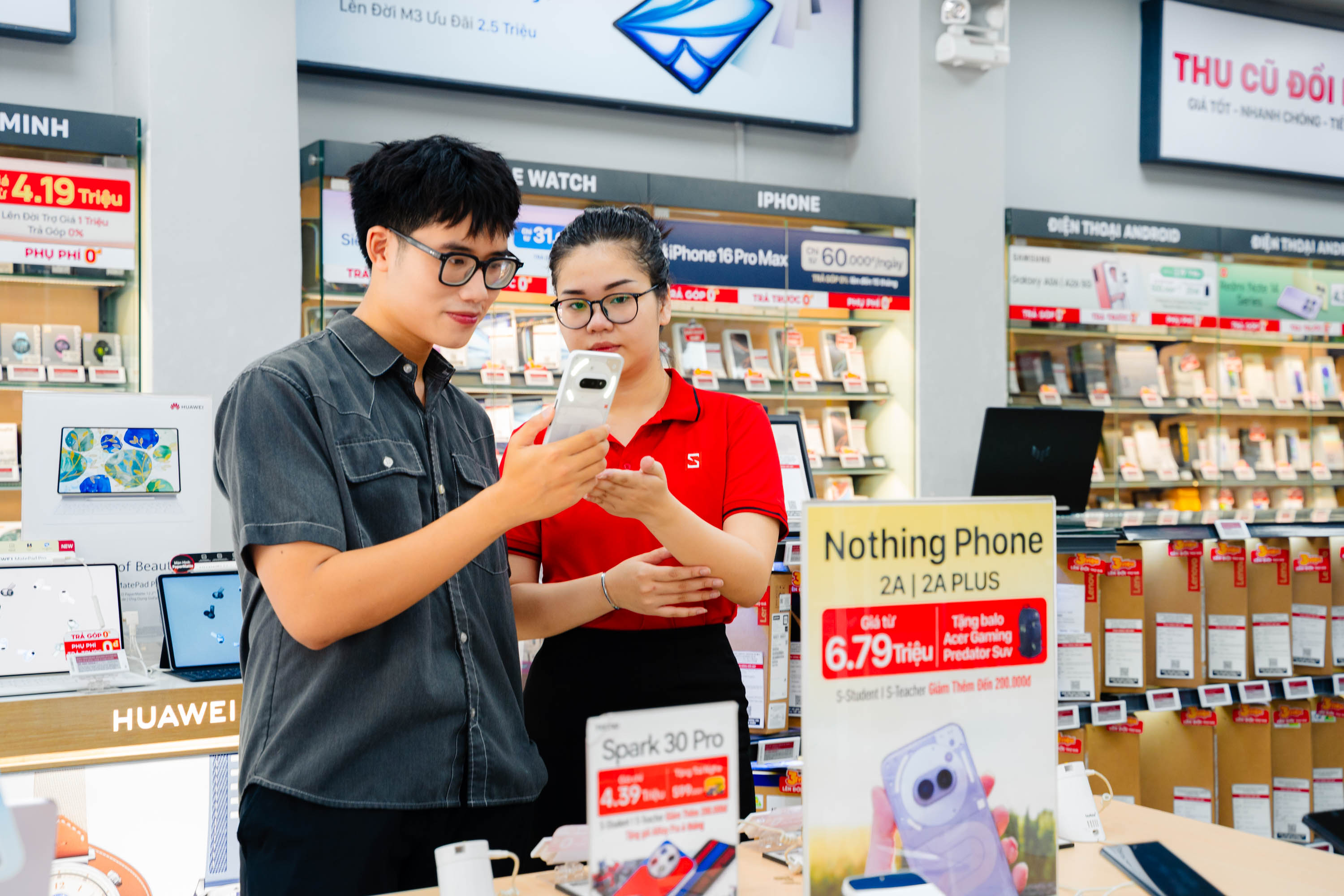Smartphone chạy Android thuần mượt mà, chạy Snapdragon 7s Gen3 mở bán chính hãng chỉ hơn 8 triệu - 1