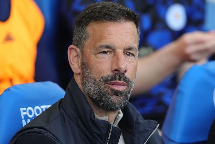 Leicester chính thức sa thải Van Nistelrooy, khép lại giai đoạn tệ bậc nhất lịch sử
