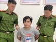 Khởi tố nghịch tử đánh mẹ, đâm trọng thương người thi hành nhiệm vụ