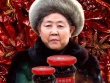 Mù chữ, ăn rễ cây sống qua ngày, người phụ nữ sở hữu tỷ đô nhờ bán sốt ớt