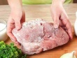 4 đại kỵ khi rã đông thực phẩm, biết mà tránh kẻo "rước hoạ"