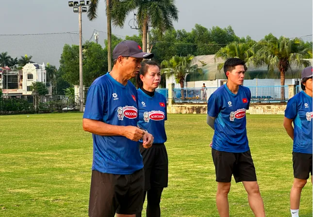 Ba cầu thủ không góp mặt trong danh sách lần này gồm: Nguyễn Thị Kim Yên và cầu thủ Việt kiều Nguyễn Hoàng Nam Mi (Trung tâm TDTT Thống Nhất), cùng với Hồ Thị Thanh Thảo (Than KSVN)