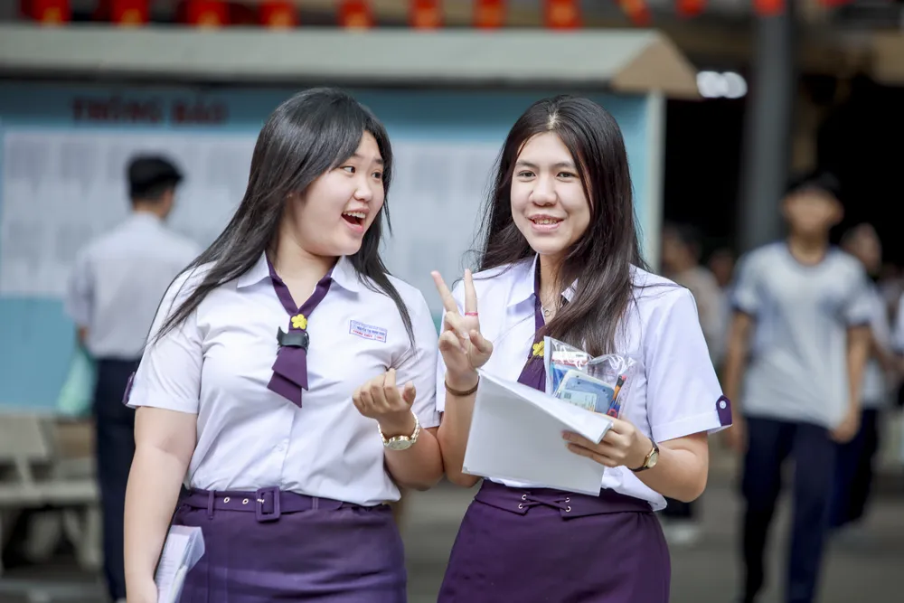 Chuyện chưa kể về đôi bạn cùng dự thi tốt nghiệp THPT ở tuổi 40 - 9