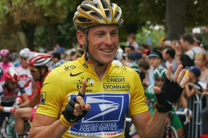 Lance Armstrong, một vận động viên đua xe đạp nổi tiếng, cũng được chẩn đoán mắc bệnh ung thư tinh hoàn vào năm 1996 khi mới 25 tuổi