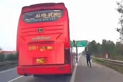 Dừng xe đón khách trên cao tốc Nội Bài - Lào Cai, tài xế đối mặt án phạt hàng chục triệu đồng