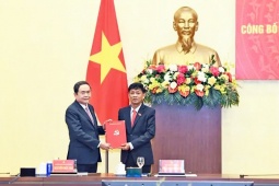 Công bố quyết định của Bộ Chính trị, Ban Bí thư về công tác cán bộ