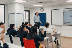 Học sinh có định hướng du học Úc nên chọn hệ giáo dục Úc hay hệ Việt Nam từ lớp 10?