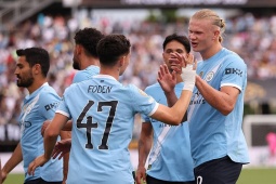 Man City đè bẹp Juventus: Báo Anh ví như  " cơn cuồng phong " , báo Italia cay đắng