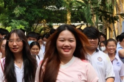 Giáo viên nhận xét:  Học sinh bị ngợp khi đọc đề tiếng Anh thi tốt nghiệp 