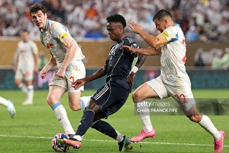 Video bóng đá Salzburg - Real Madrid: Vinicius chói sáng, sao trẻ ấn định (FIFA Club World Cup)