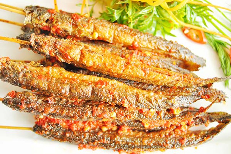 Tại các nhà hàng, quán ăn hiện nay, lẩu cá kèo là món khoái khẩu của nhiều người. Trên chợ mạng, cá kèo tươi được bán với giá dao động từ 100.000 – 150.000 đồng/kg.
