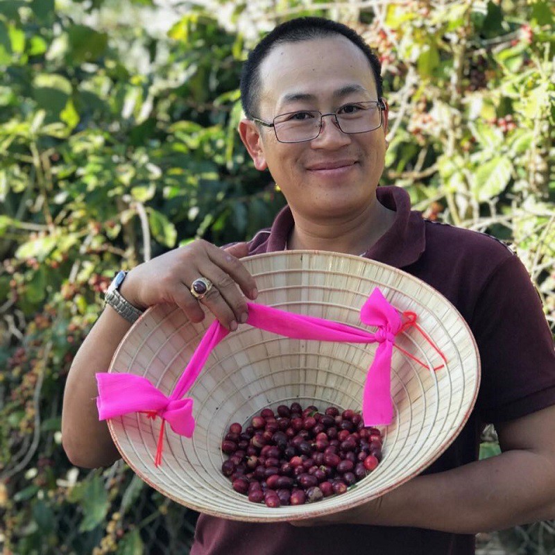 Anh Vũ đã từ bỏ công việc ổn định để về làm cà phê.