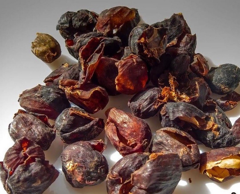 Trà từ vỏ cà phê trên thế giới gọi là trà cascara và có giá bán rất đắt đỏ.