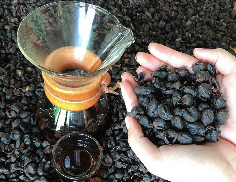 Mỗi năm, anh Vũ cung ứng ra thị trường khoảng 1 tấn trà cascara với giá từ 200-800 nghìn đồng/kg.