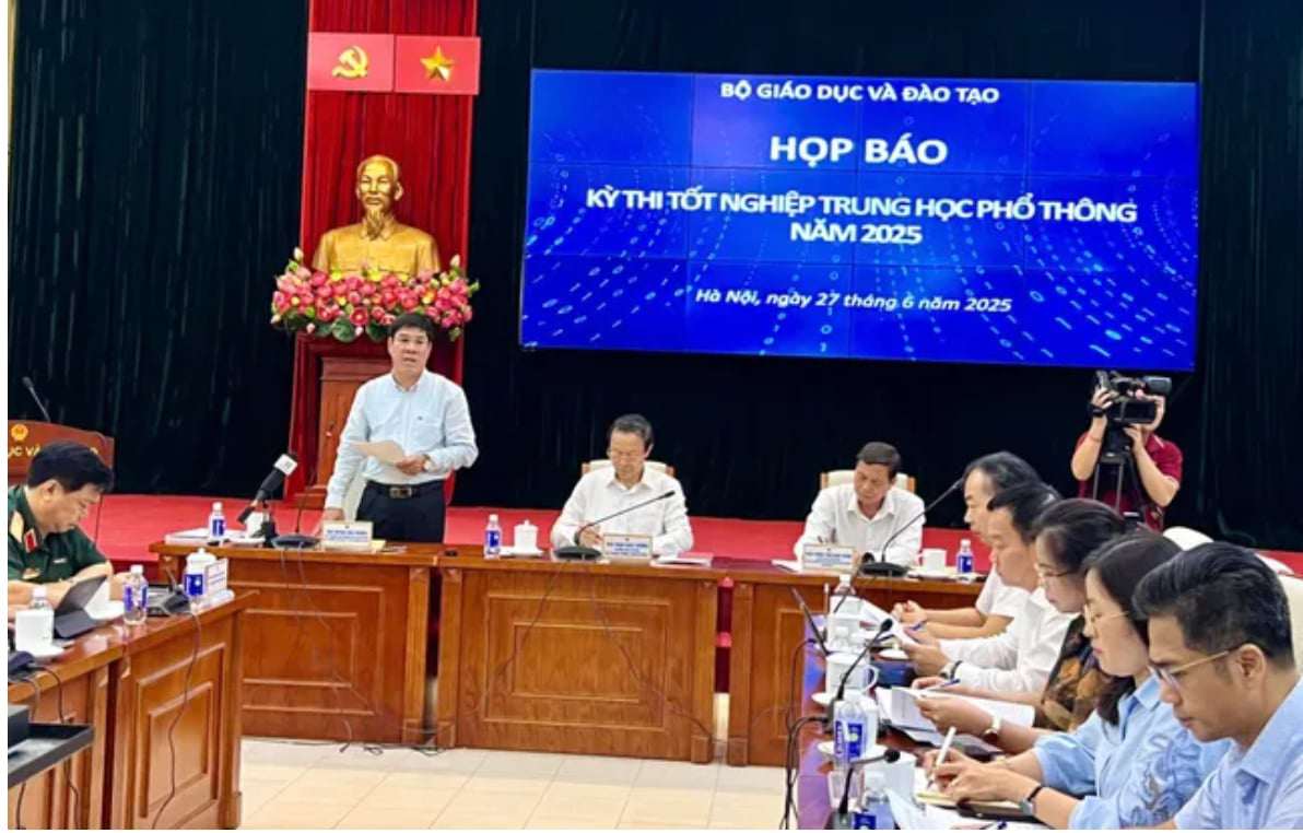 Thí sinh thừa nhận chụp đề thi tốt nghiệp gửi ra ngoài nhờ giải - 2
