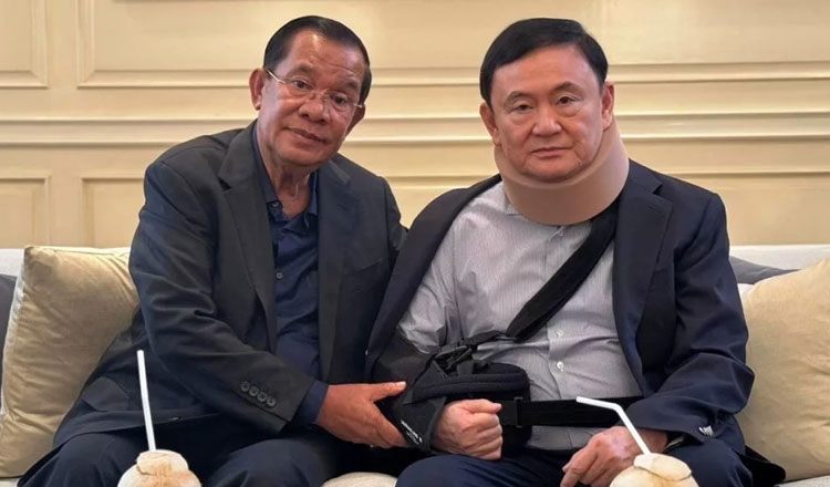 Ông Hun Sen và ông Thaksin trong một cuộc gặp (ảnh: Khmer Times)