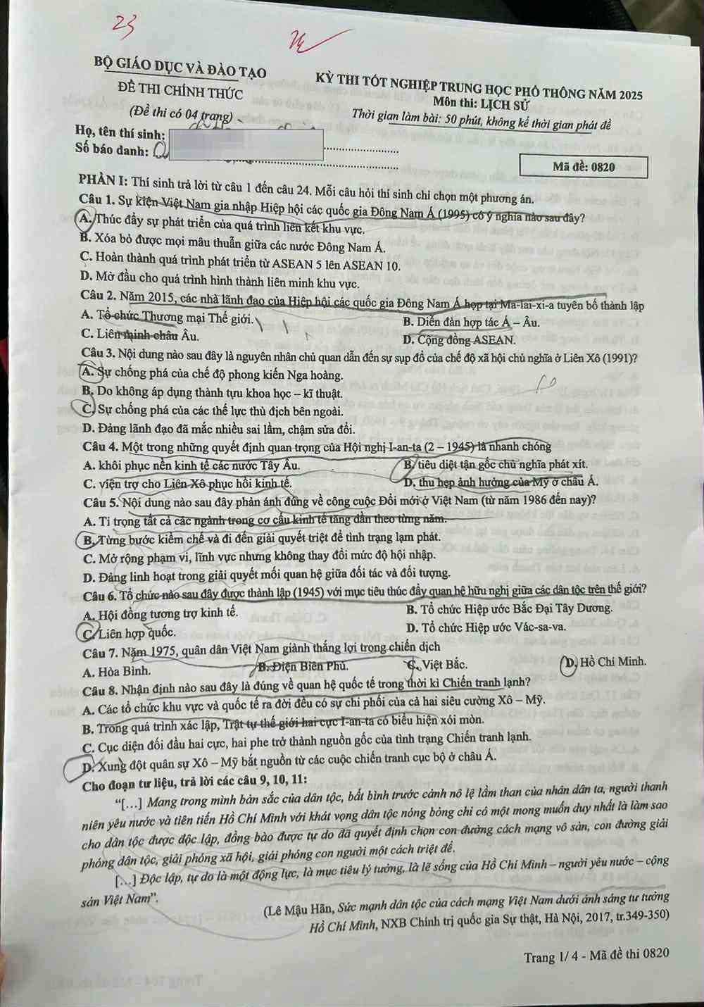 Vỡ òa cảm xúc kết thúc thi theo chương trình mới, cập nhật giải đề - 13