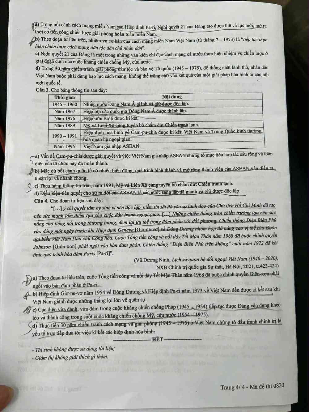 Vỡ òa cảm xúc kết thúc thi theo chương trình mới, cập nhật giải đề - 16
