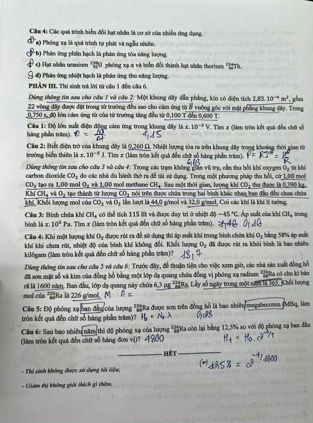 Vỡ òa cảm xúc kết thúc thi theo chương trình mới, cập nhật giải đề - 20