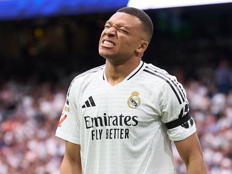 Tin mới nhất bóng đá sáng 27/7: Mbappe lại đâm đơn kiện PSG