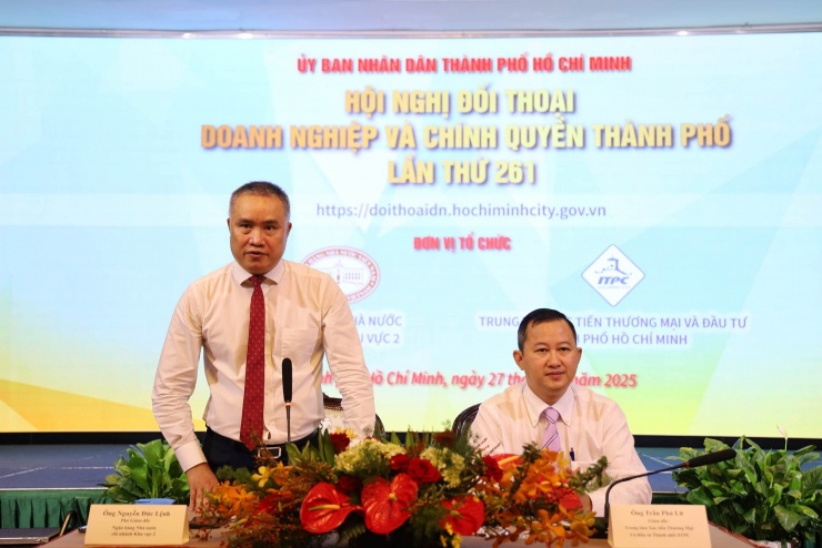 Ông Nguyễn Đức Lệnh, Phó Giám đốc NHNN Chi nhánh khu vực 2 trả lời phản ánh từ doanh nghiệp. Ảnh: ITPC