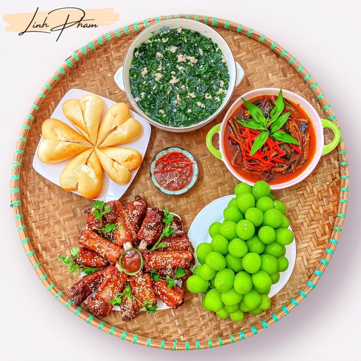 Bữa cơm nhà đậm đà cảm xúc từ thực đơn bữa ăn hàng ngày chuẩn Việt.