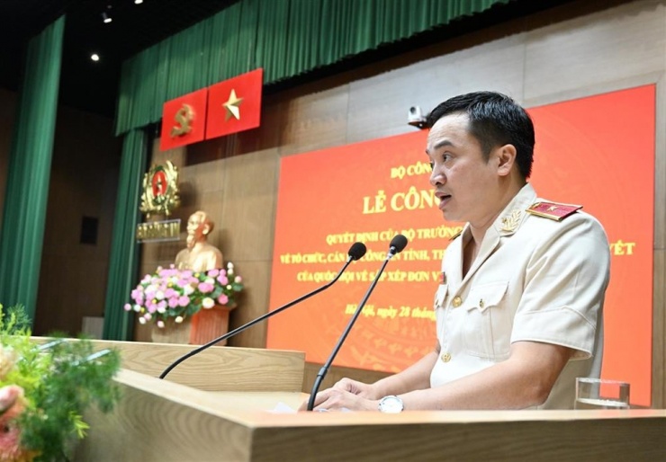 Thiếu tướng Mai Hoàng - Giám đốc Công an TPHCM phát biểu tại buổi lễ. Ảnh: Bộ Công an