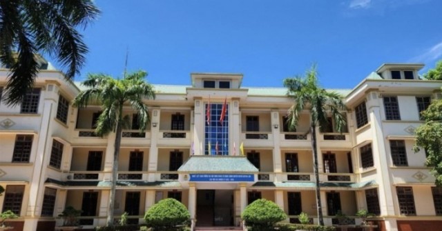 11 cán bộ phải quay lại làm việc sau nửa năm ng...