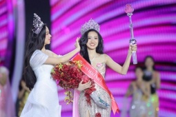 Tân hoa hậu Trúc Linh trả lời câu hỏi về AI thông minh như thế nào?