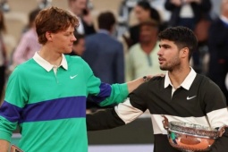 Alcaraz - Sinner tạo nên kỷ nguyên mới tennis, vì sao các đối thủ  " khó chịu " ?