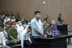 Nguyễn Văn Hậu nói từng có 10.000 cây vàng, nhưng đã làm từ thiện phần lớn